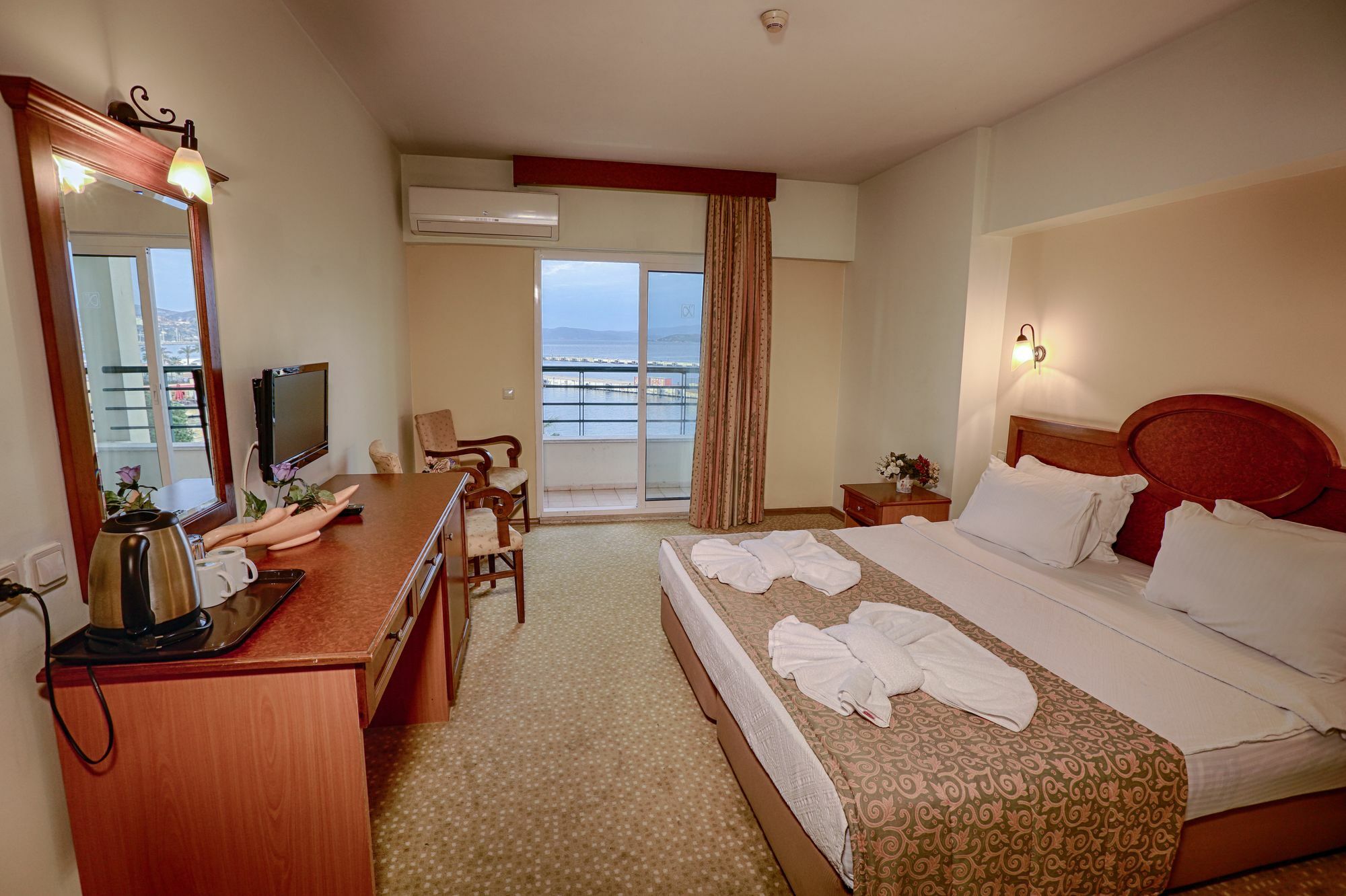 Kayhanbey Hotel Кушадасы Экстерьер фото